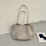 Commuter Vintage Large-capacity Underarm Bag New Casual Style