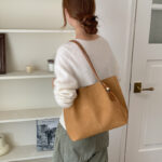 Commuter Vintage Large-capacity Underarm Bag New Casual Style